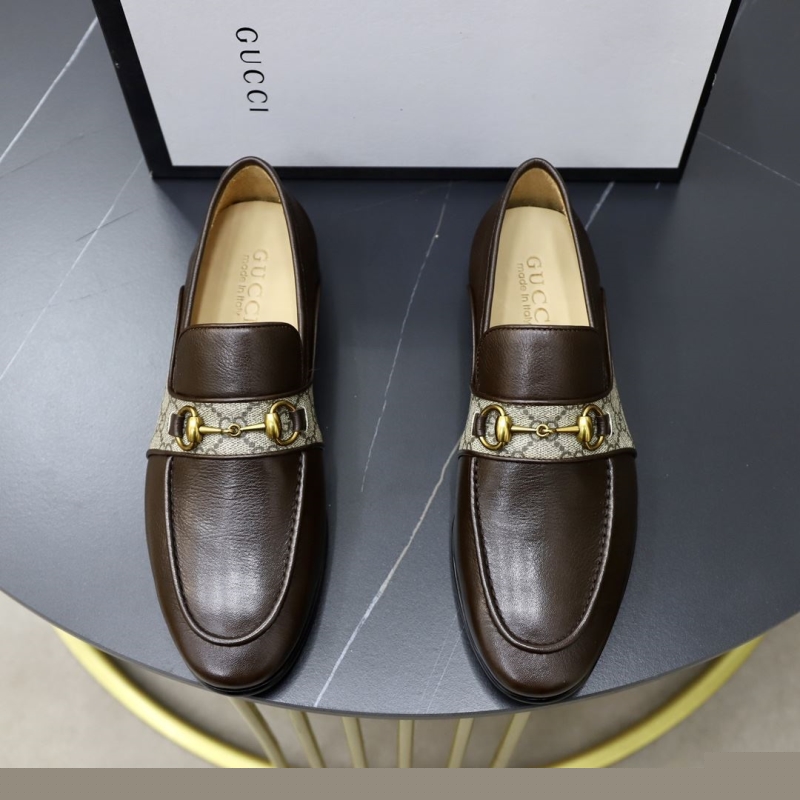 G*u*i leather shoes